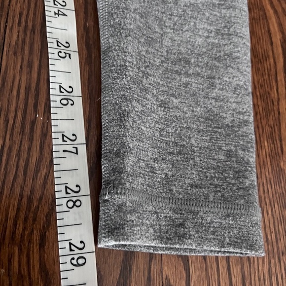 Lululemonn wunder under gray size 4 - Picture 5 of 9